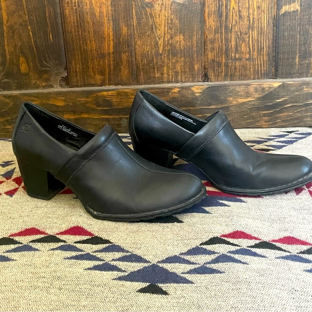 Born Kinney Block Heel. Size 9.5